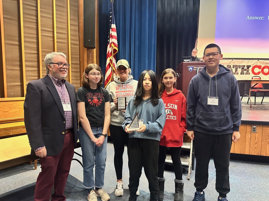 southern students posing with teacher