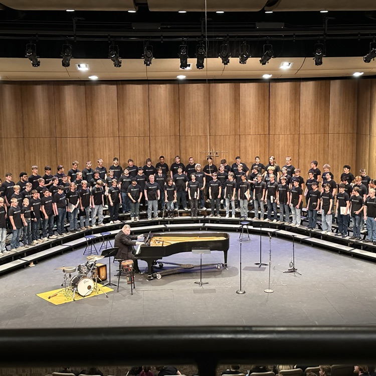 Grades 9/10 Men’s Choir