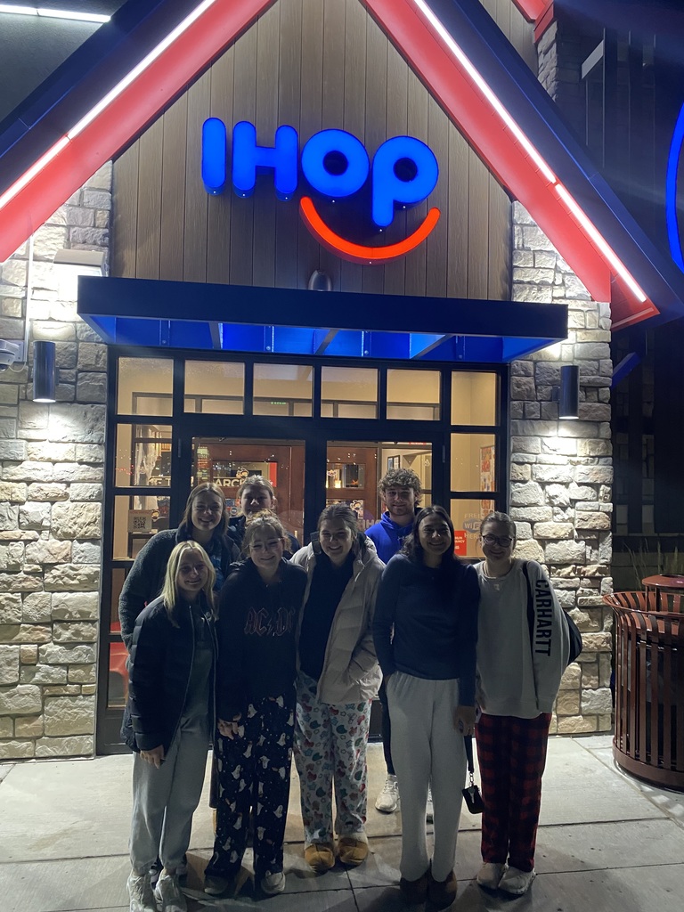 6:00 am breakfast at iHOP
