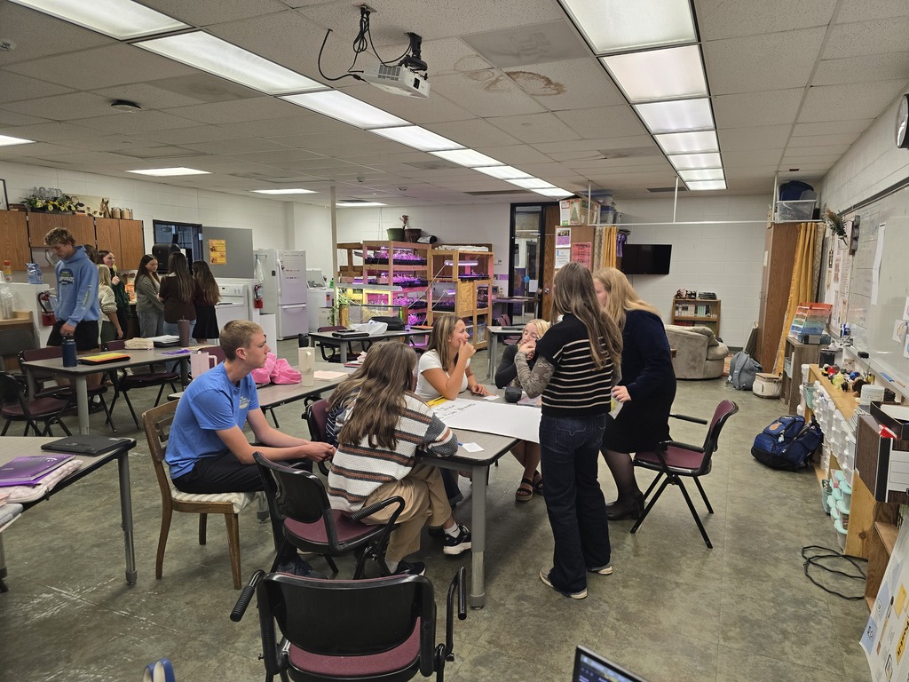 Abby Lee working with the Wilton FFA Officer team