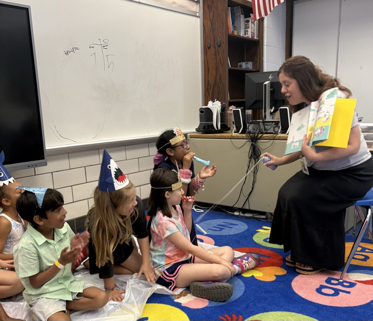 kids and reading teacher