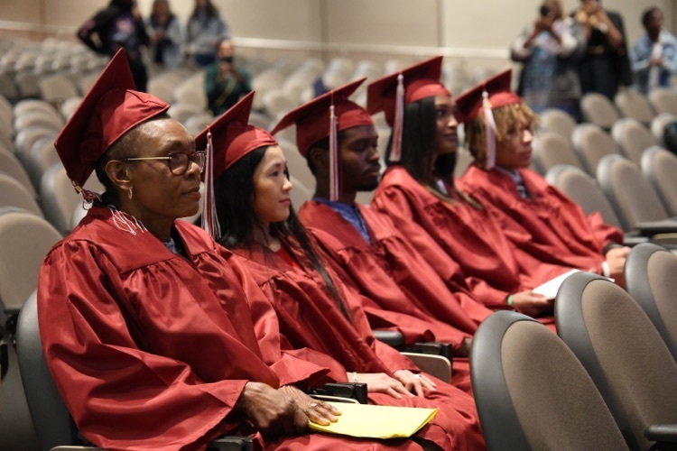 Photo of Windsor Adult Ed graduates. 