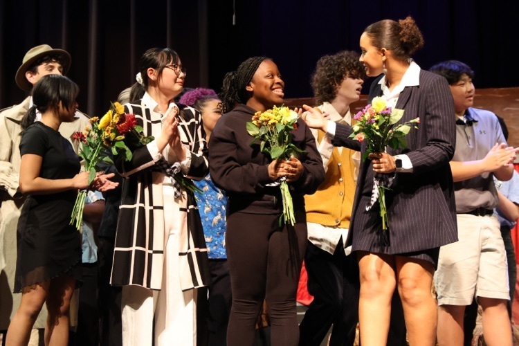 seniors drama club fall 23