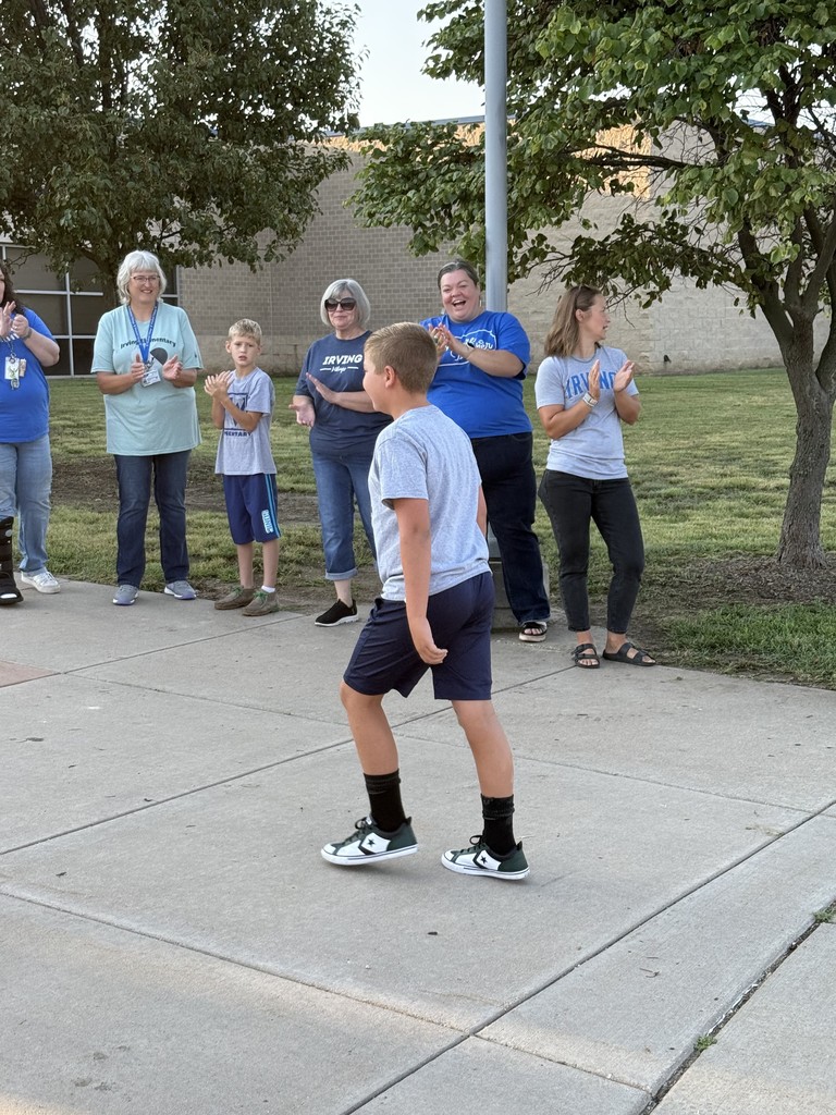We are having a marvelous time welcoming our 6th graders to the middle school!!