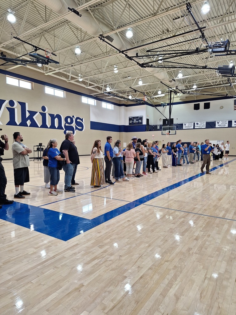 We are having a marvelous time welcoming our 6th graders to the middle school!!