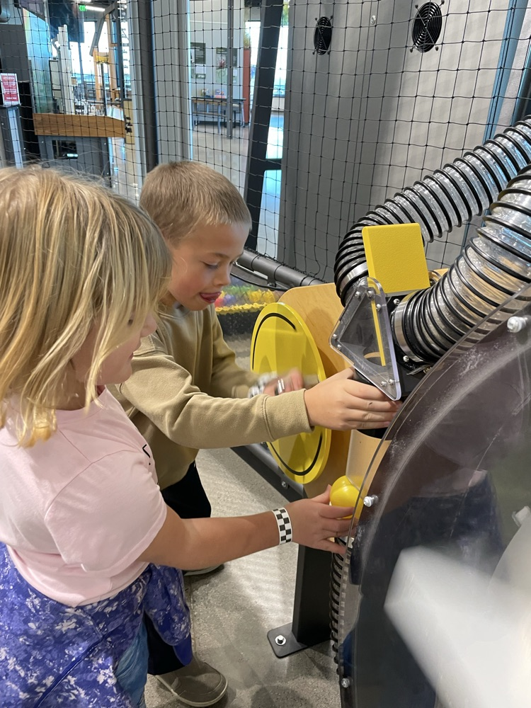 First and Second Grade Field Trip to Gateway to Science and Fire Station No 1 in Bismarck. Lots of hands on learning. Part 1