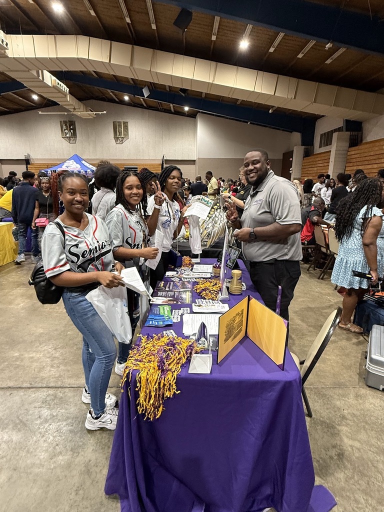 Bennie Thompson College Fair