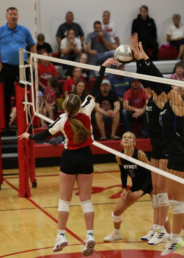 WHS Volleyball v. Wynot 9/9