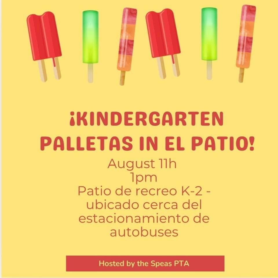 Paletas para kindergarten en el patio despues de la orientación el lunes 11 de Agosto en el patio de K-2