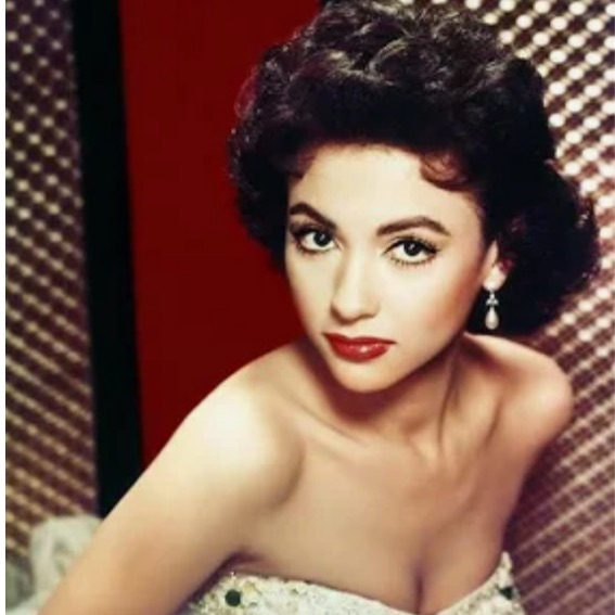 Rita Moreno young