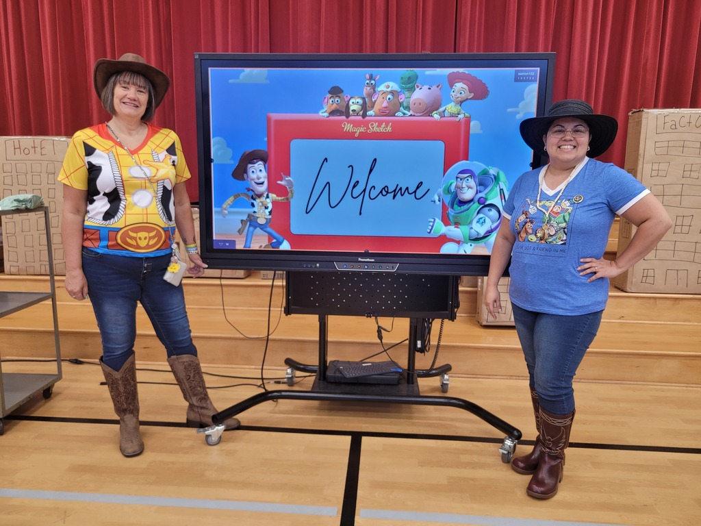 Ms Levensen, asst. principal and Ms. Mulero, principal - Easton Elementary