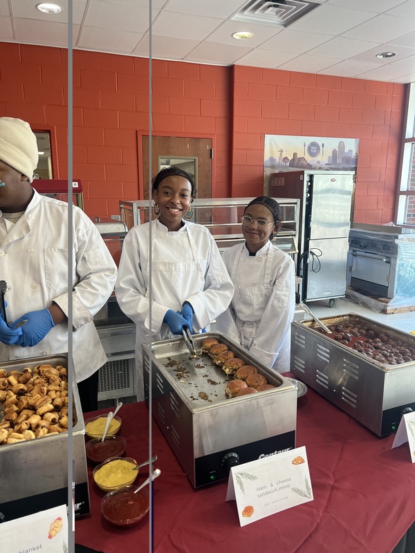 Parkland Culinary Students Assisted with the Career Center’s 50th Anniversary
