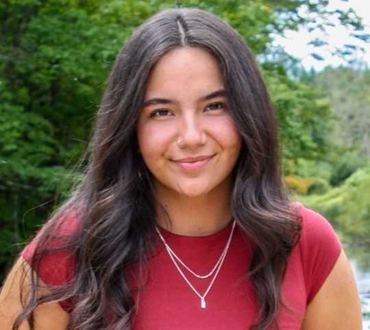 Senior Spotlight - Rhihanna Garduno