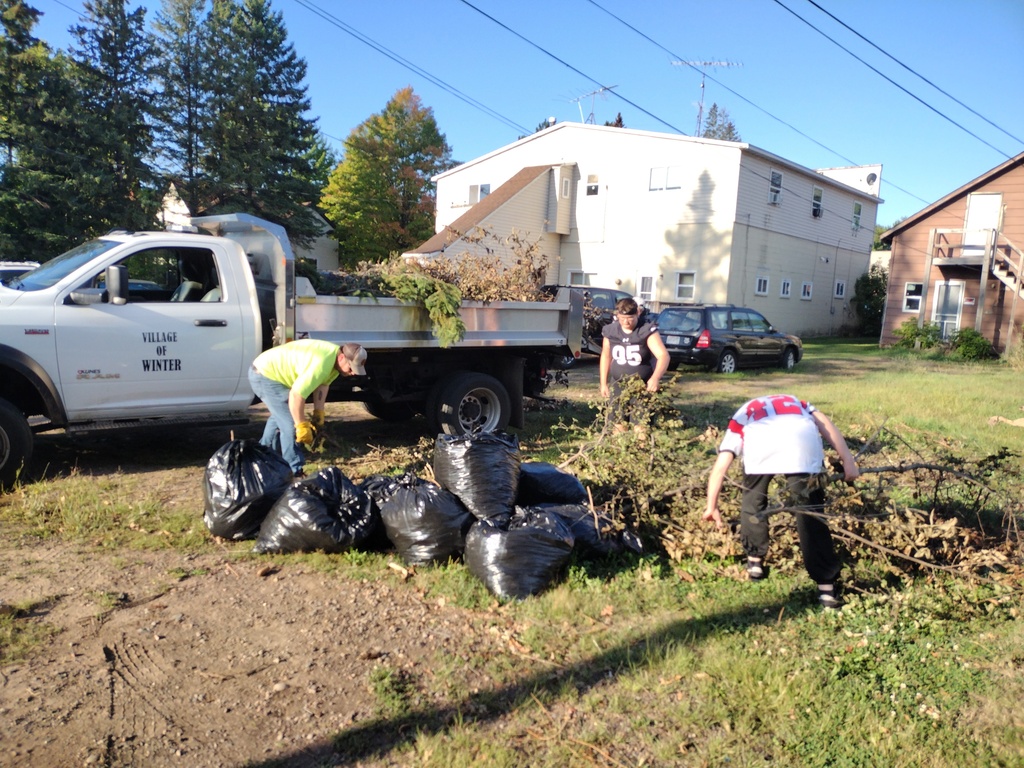 Boys WORKing 1