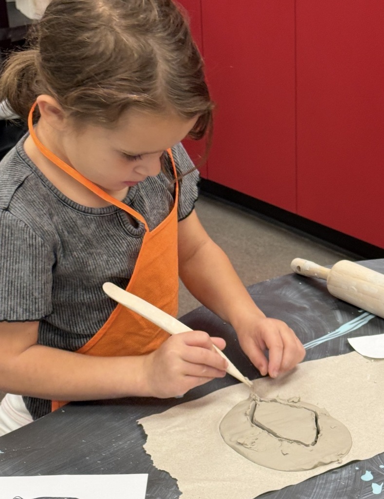 Making Leaves in Art Class with Mrs. Moelter