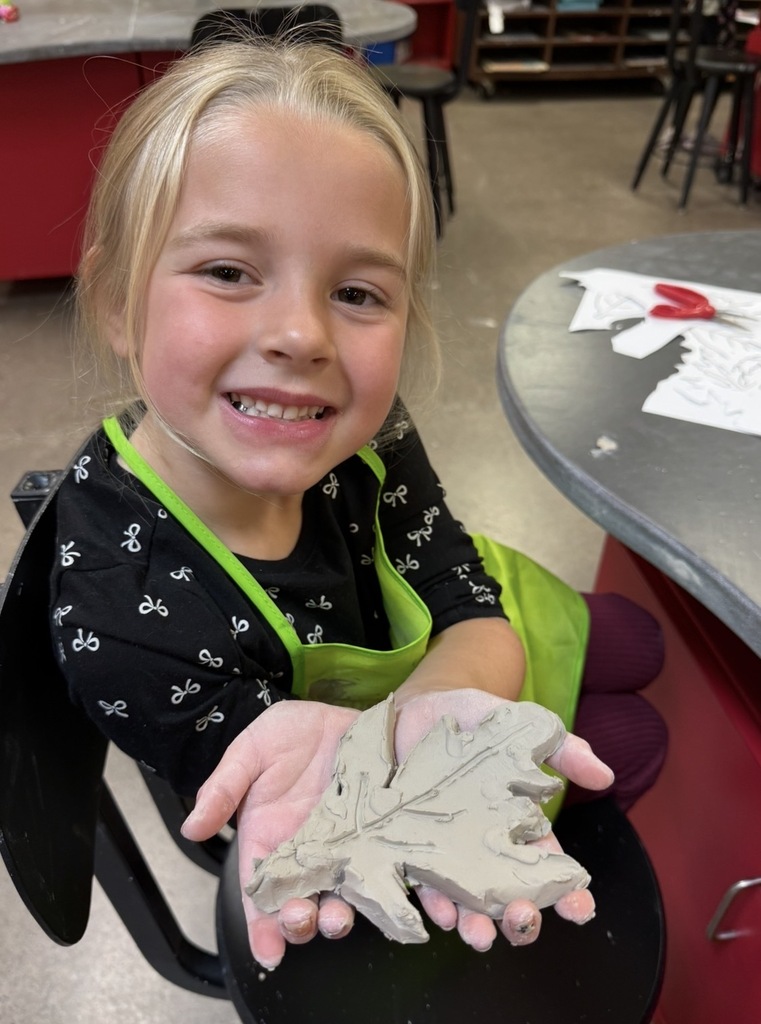 Making Leaves in Art Class with Mrs. Moelter