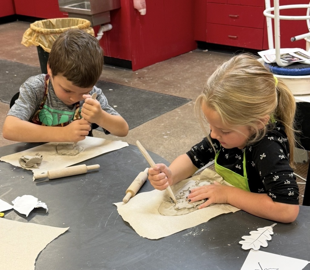 Making Leaves in Art Class with Mrs. Moelter