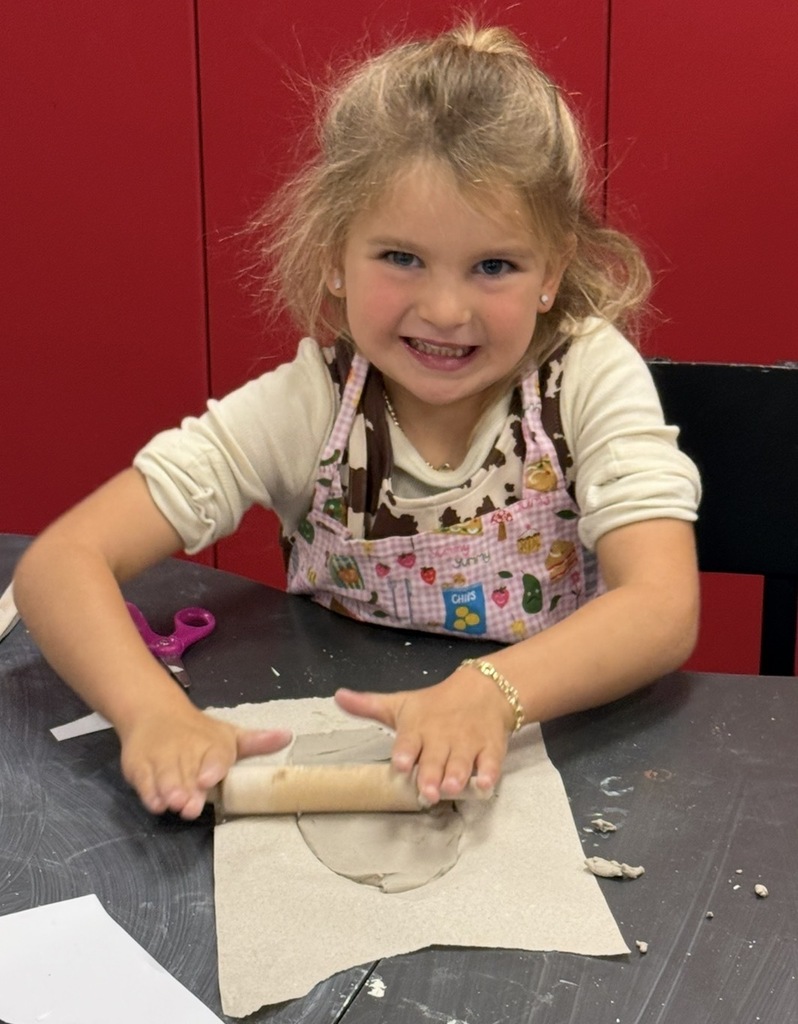 Making Leaves in Art Class with Mrs. Moelter