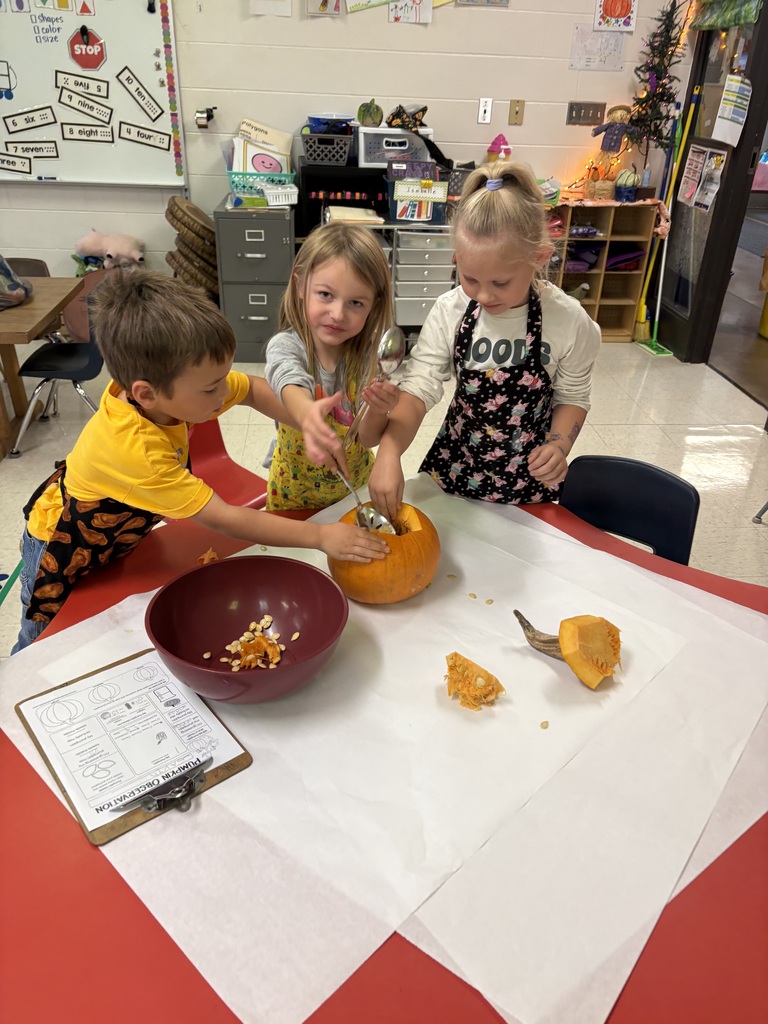 Kinders' Pumpkin Carving Day!