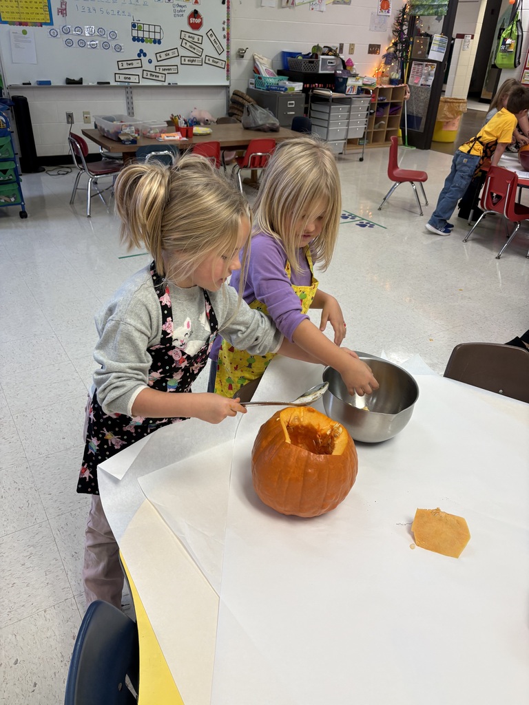 Kinders' Pumpkin Carving Day!