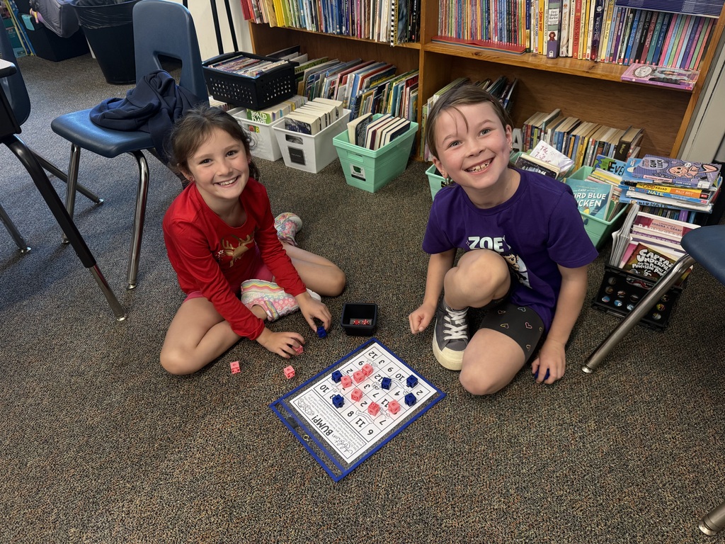 Pictures of students learning 