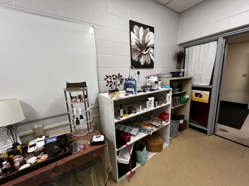 WMHS clothing boutique