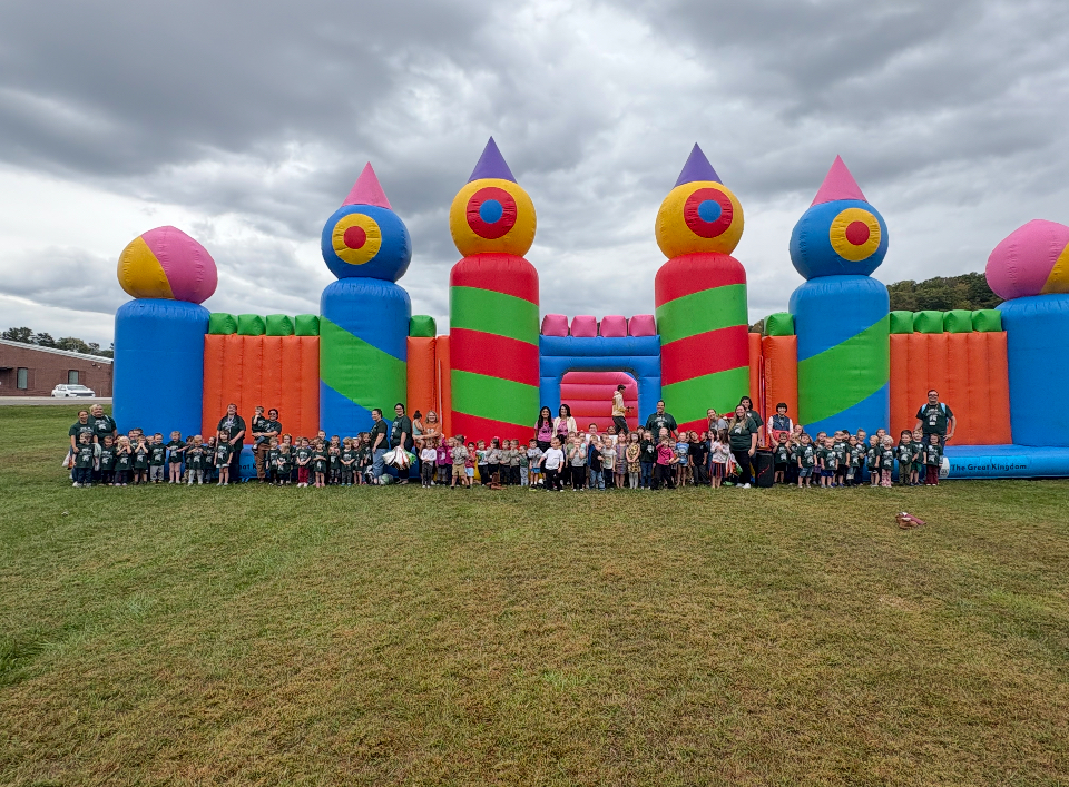 Inflatable bouncy house_2
