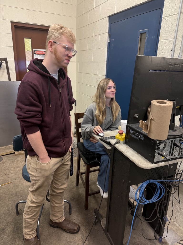 Students Designing in Inkscape