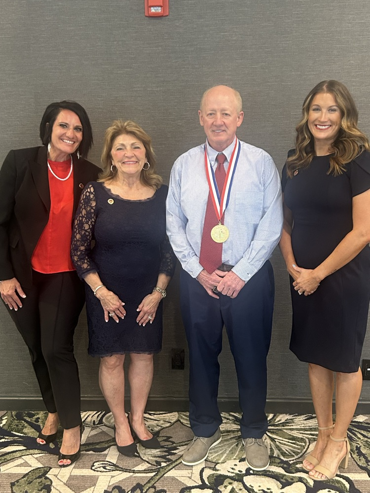 Natasha H., Jan T., Robin D. and Hannah C.