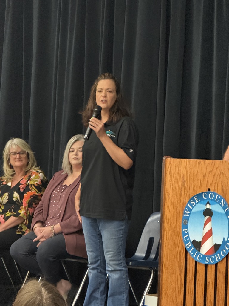 Town Vice Mayor Laura Taylor