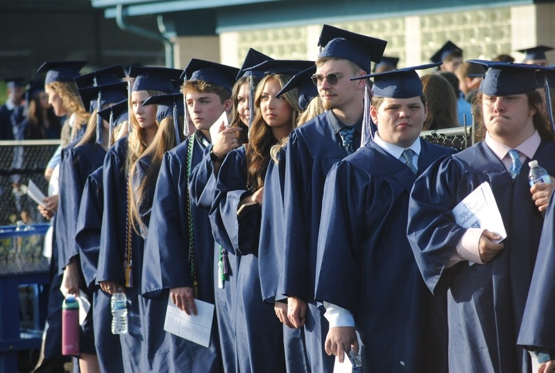 grads waiting in line