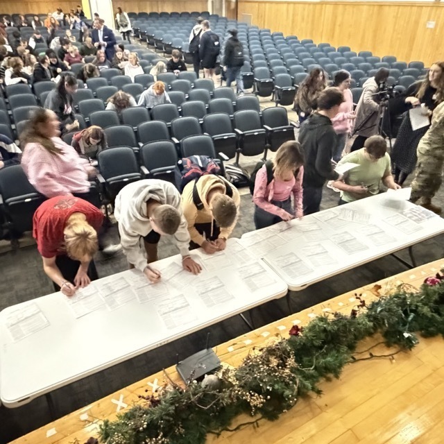 WV secretary of state addresses parkersburg south high school future voting students