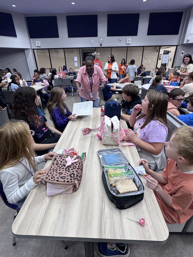 students in WUE cafeteria