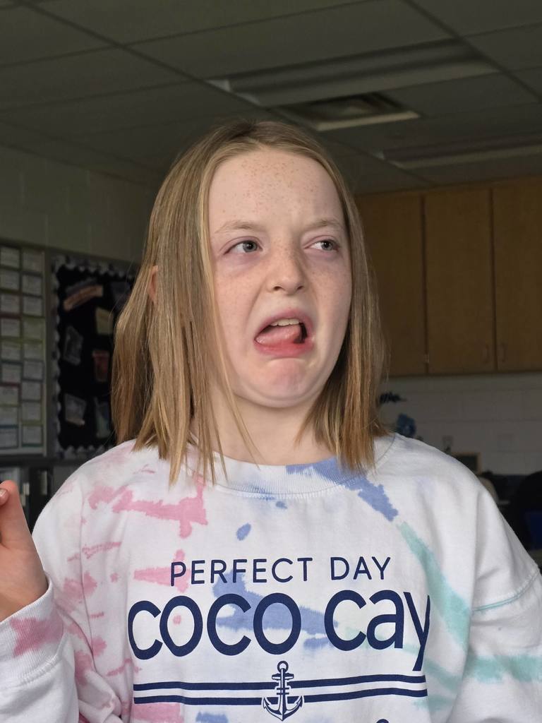 students tasting cranberries