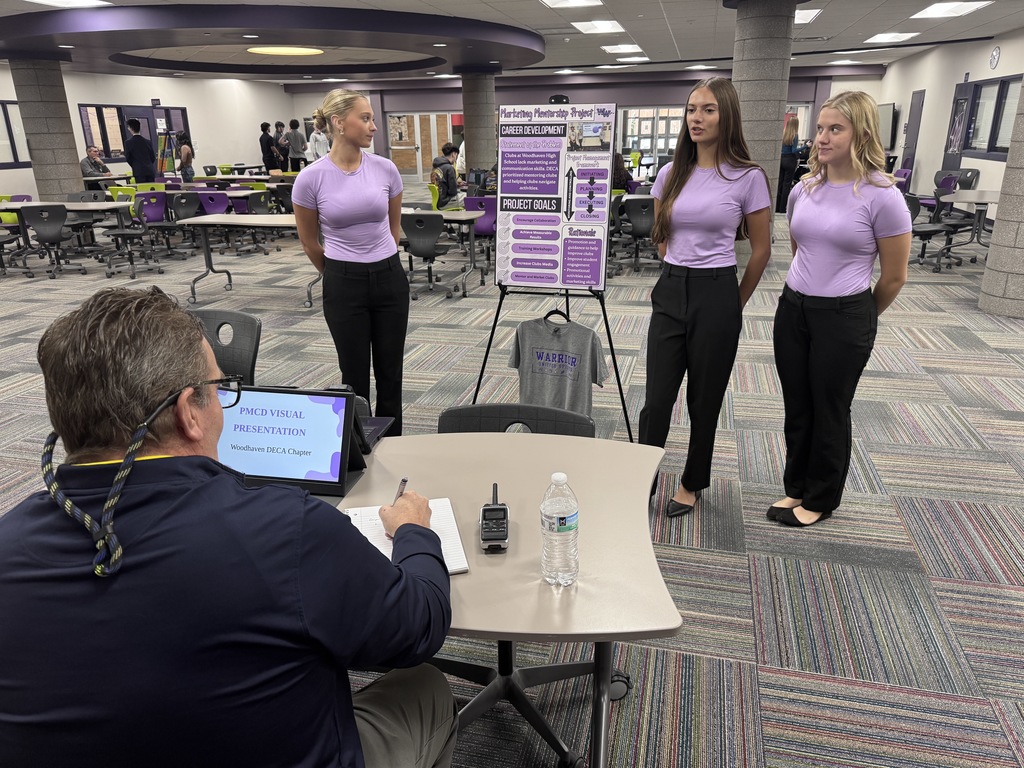 whs students prep and practice before deca state competition