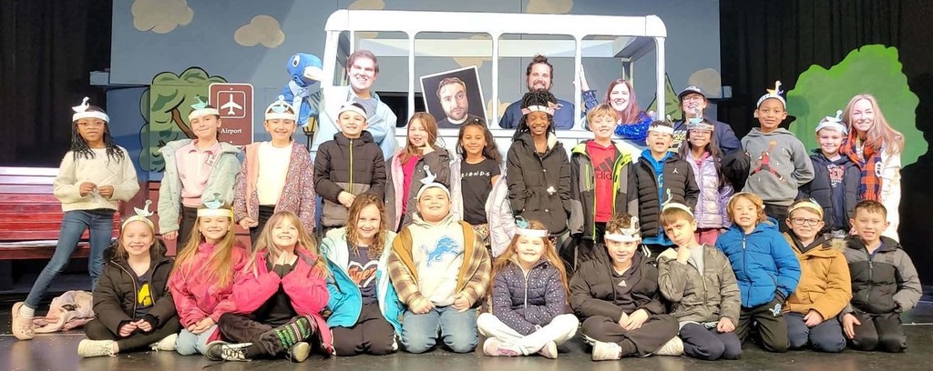 yake students attend dypac play