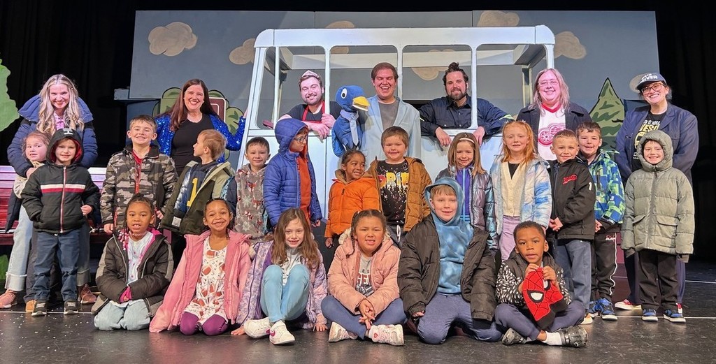 yake students attend dypac play