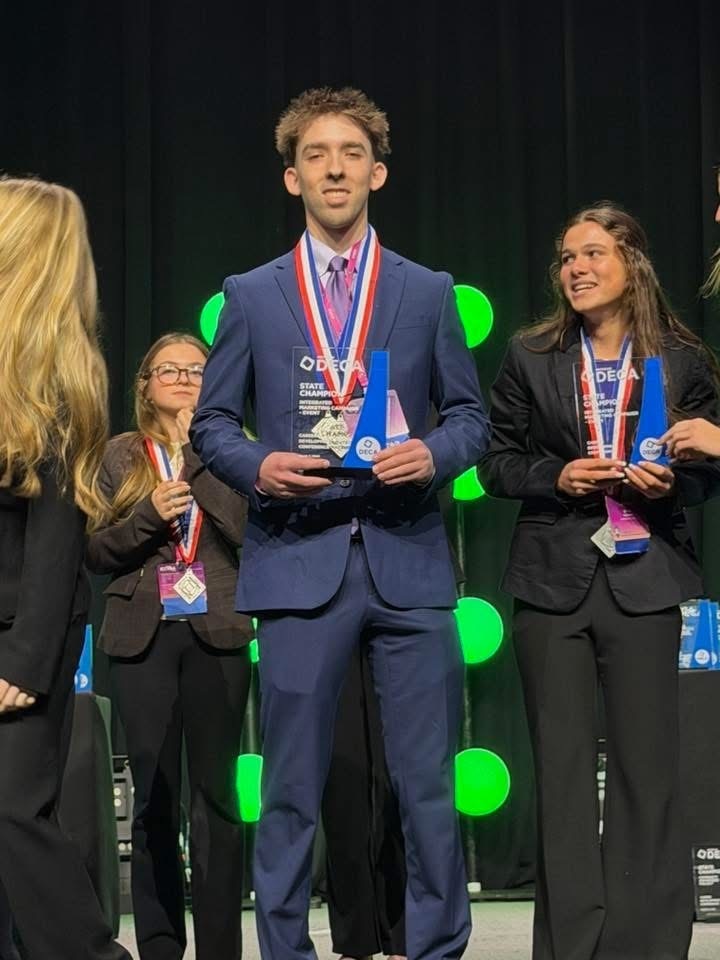 whs deca members in detroit at competition
