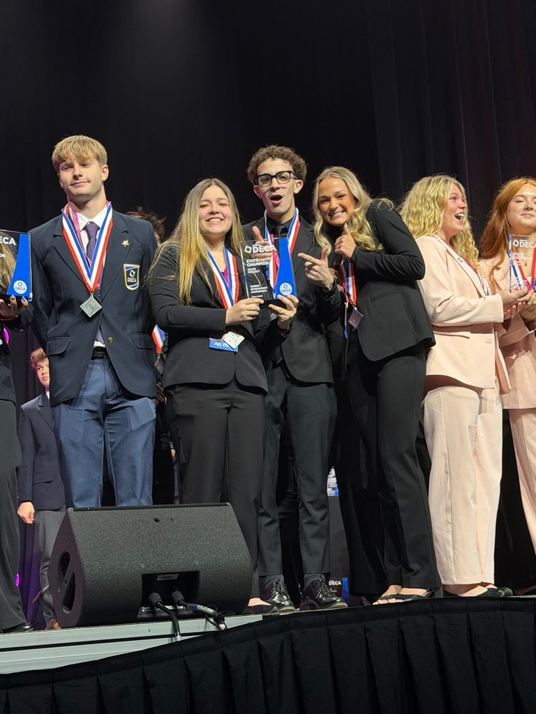 whs deca members in detroit at competition