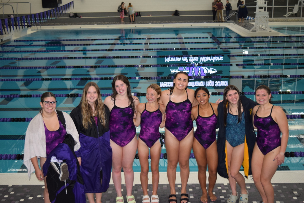 girls swim group