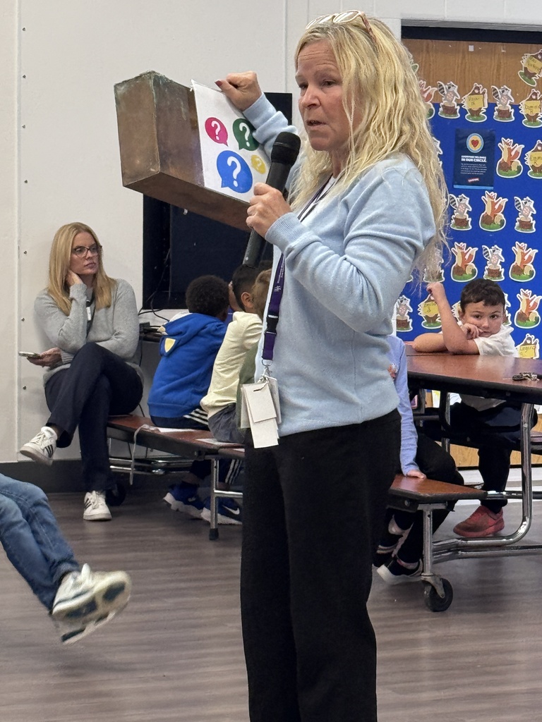 woman holding mtela box