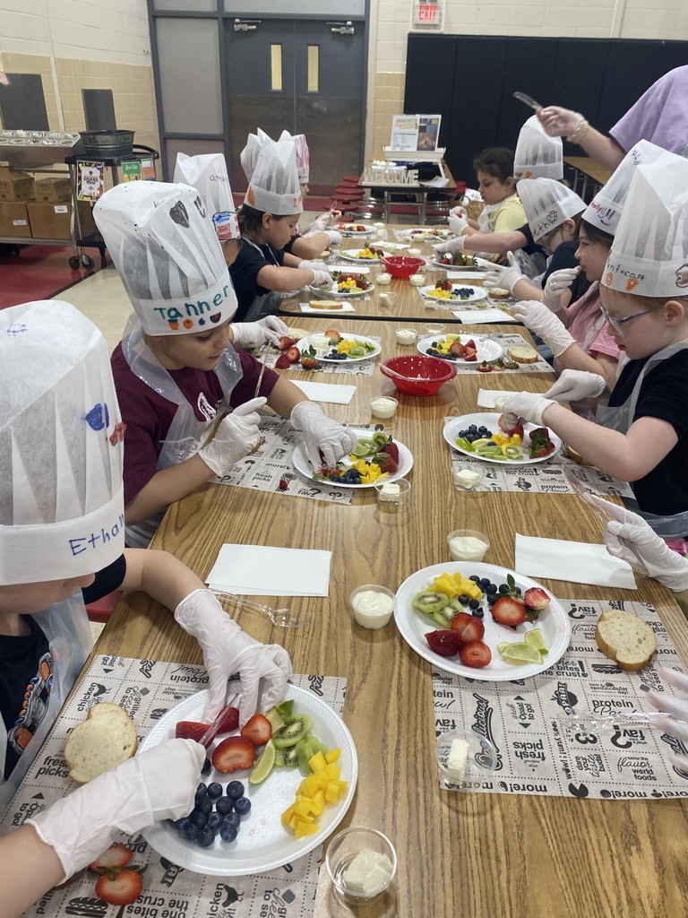 Students working on their Bruschetta.