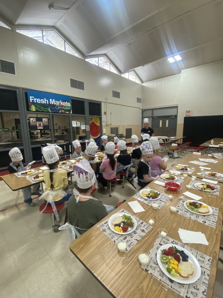 Students working on their Bruschetta.