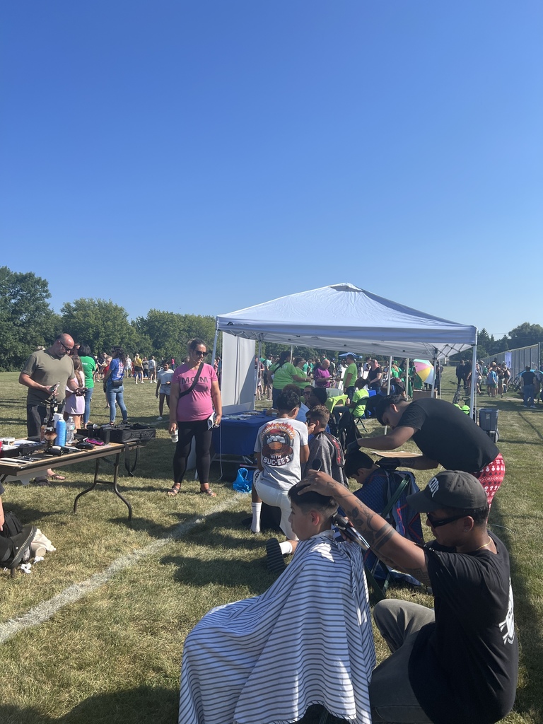 free haircuts at WMS Back to School Bash