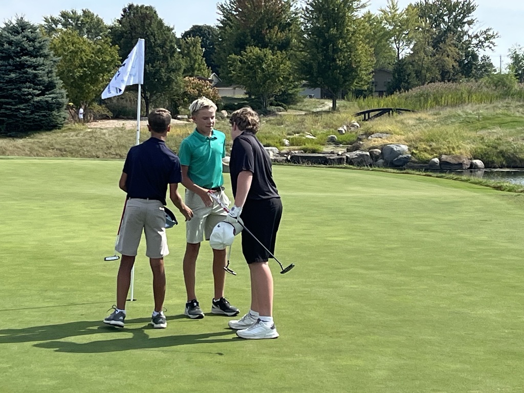 Noah placed 9th at State Golf Meet out of 94 golfers