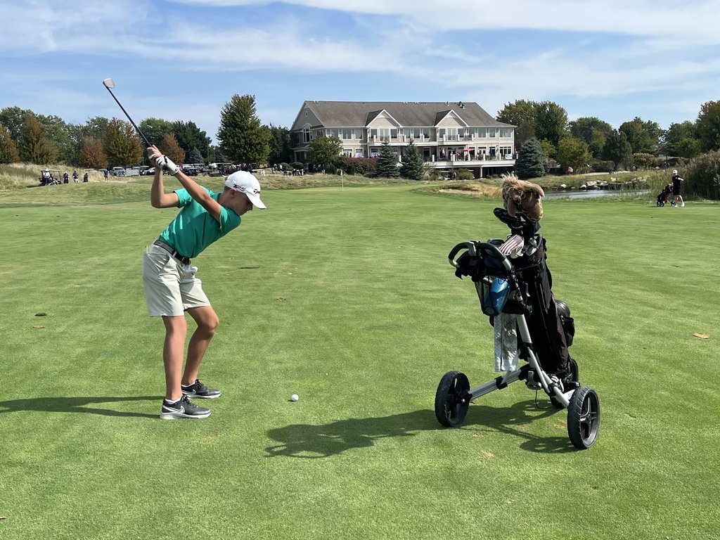Noah placed 9th at State Golf Meet out of 94 golfers