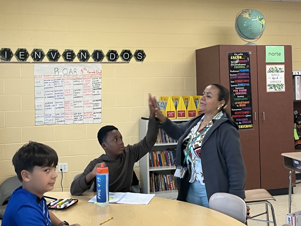 Ms. Figueroa's 5th Grade Dual Language Spanish Class