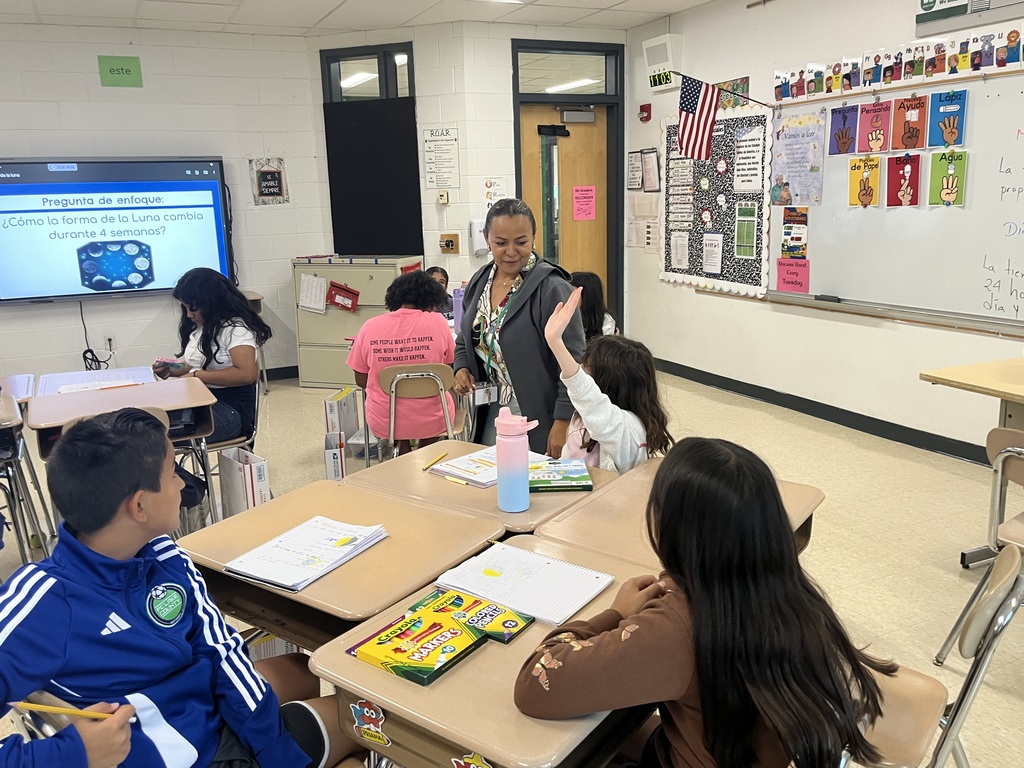 Ms. Figueroa's 5th Grade Dual Language Spanish Class