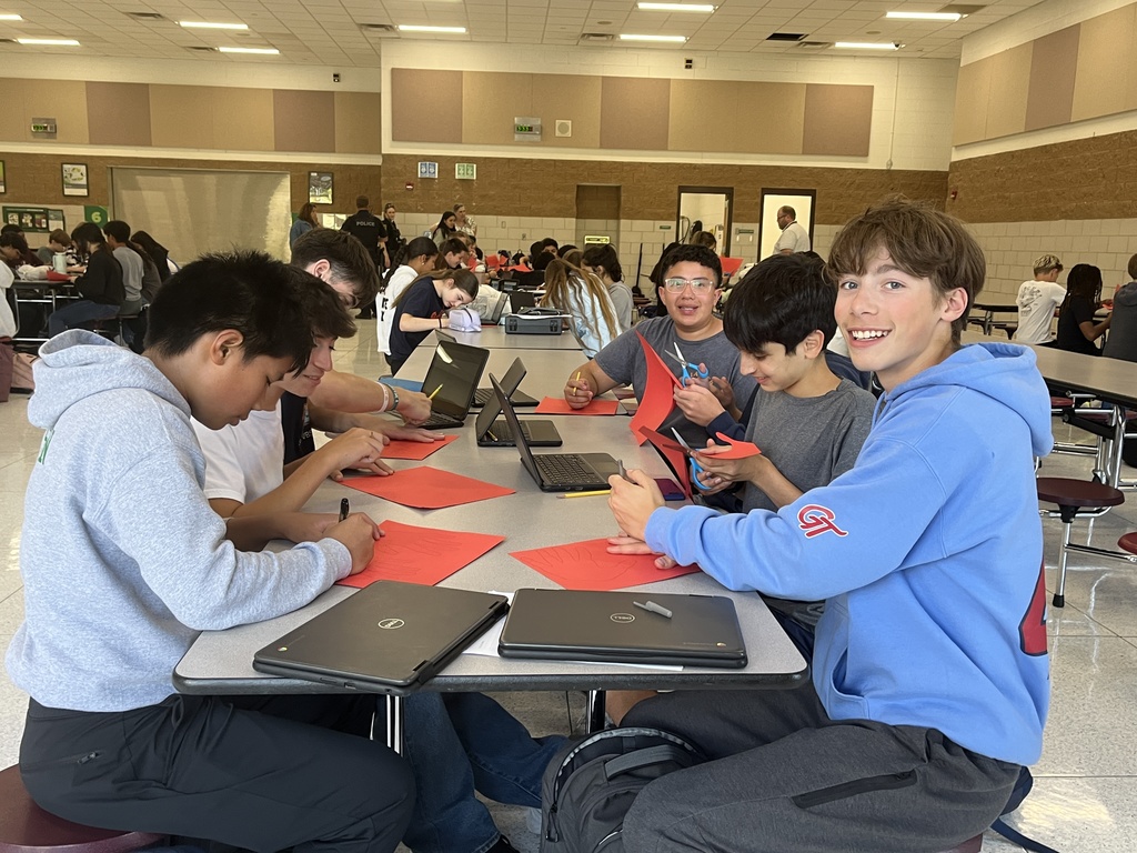 Red Ribbon Week Posters with NJHS and SOS students at WMS