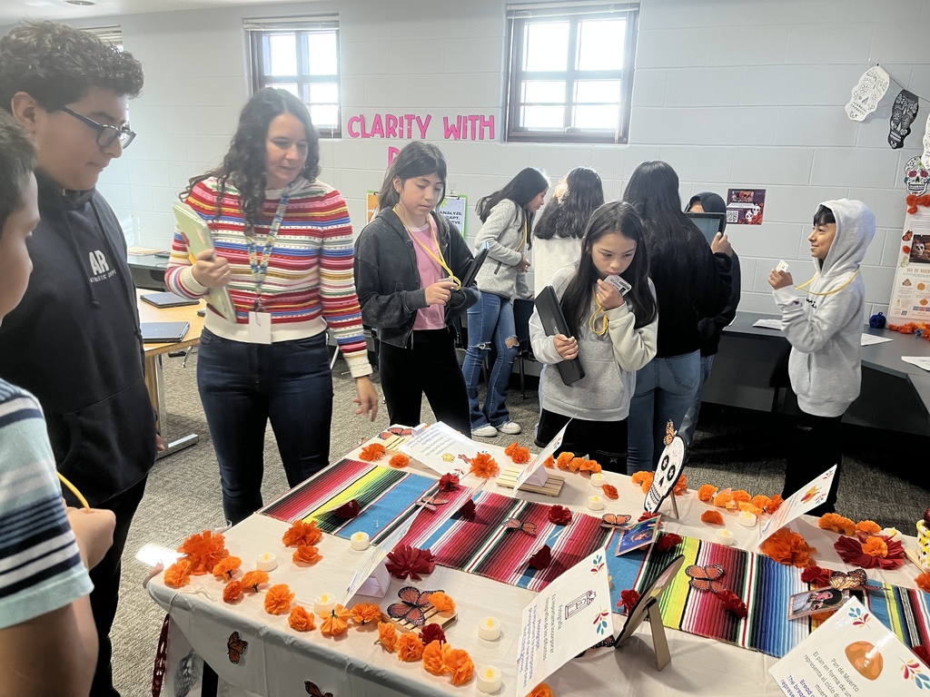 WMS Ofrenda for Día de los Muertos